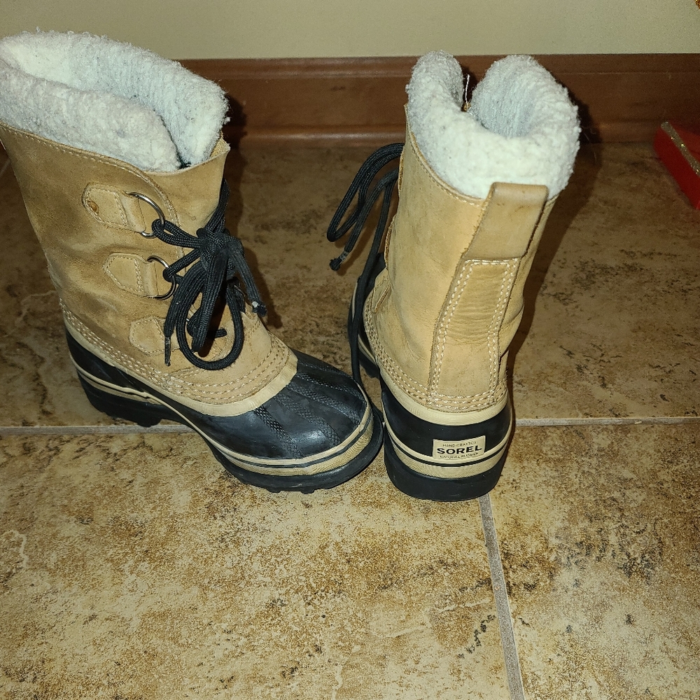 Sorel - Picture 3 of 3